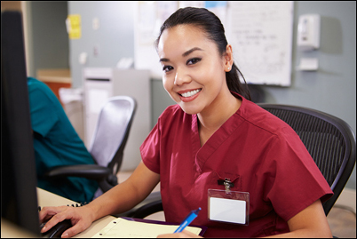 Medical professional taking course from AAACEUs